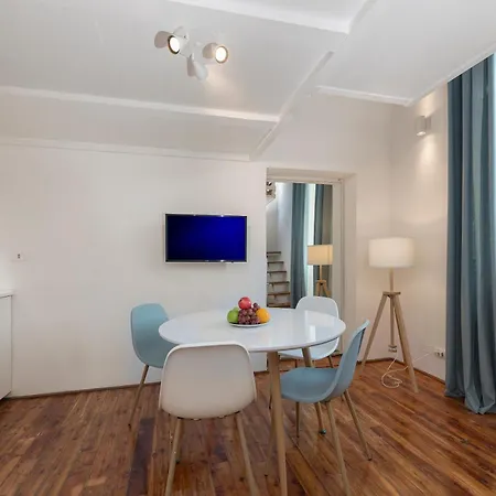 Apartment Manara Flats In The Heart Of Trastevere